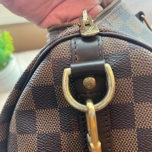 EUC Louis Vuitton Speedy 30 Damier Ebene with shoulder strap - Picture 9 of 9